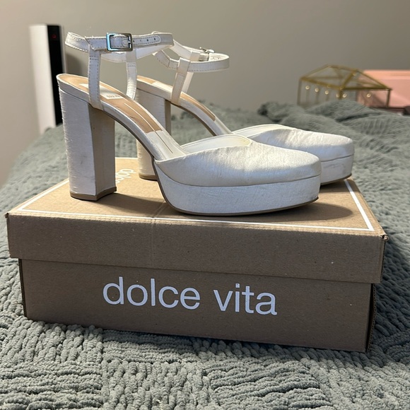 Dolce Vita Claud Platform White Satin Heels - Picture 1 of 5